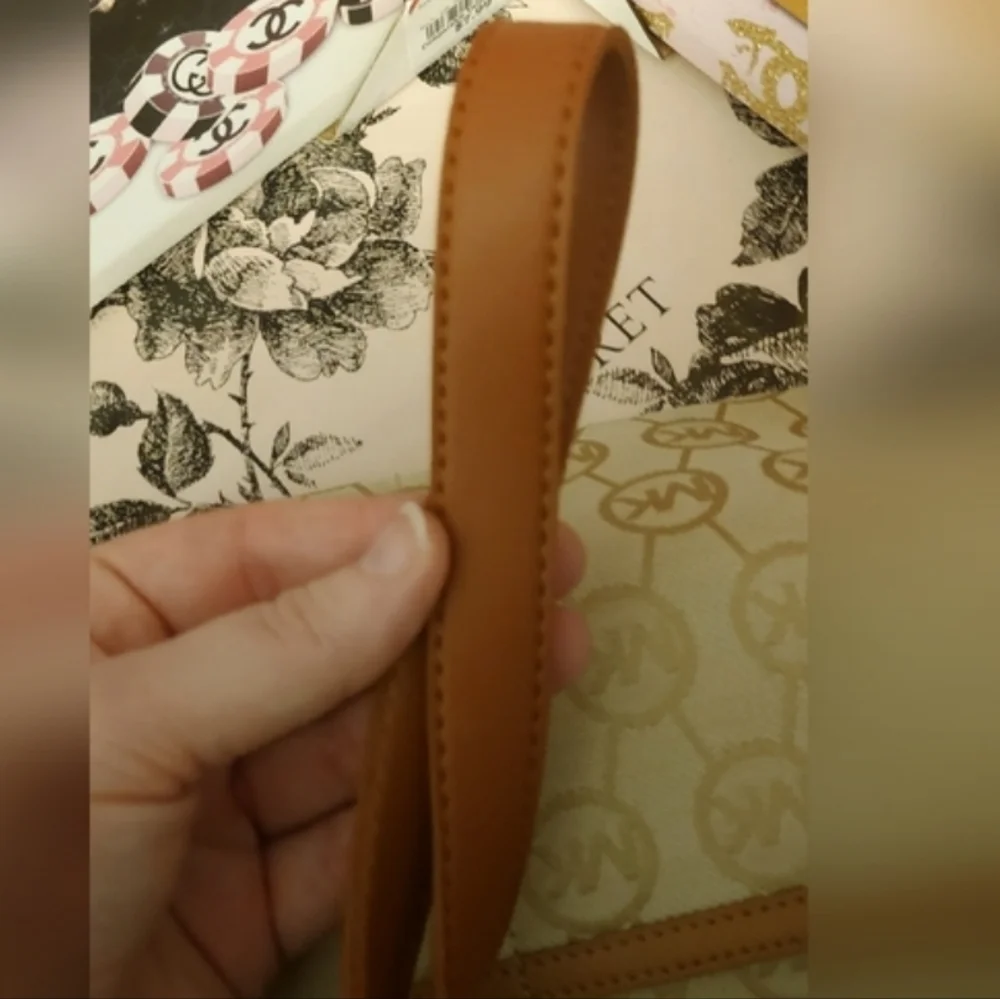 MICHAEL Michael Kors Kempton Double Pocket shoulder bag/crossbody EUC - Picture 15 of 16